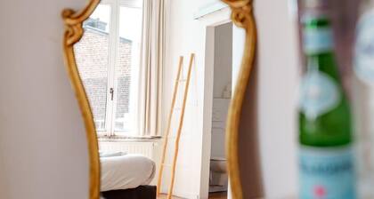 2min→ Midi Station / Netflix /Nespresso/ Smart TV/ Full Kitchen