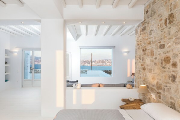 5 bedrooms, soundproofing, iron/ironing board, free WiFi - Villa Conza Mykonos (Mykonos)