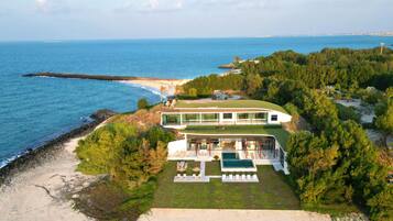 Bagian depan properti