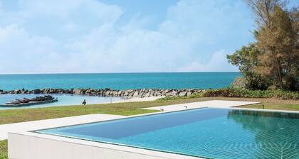Silk Valley - Grand 6B Beachfront Villa