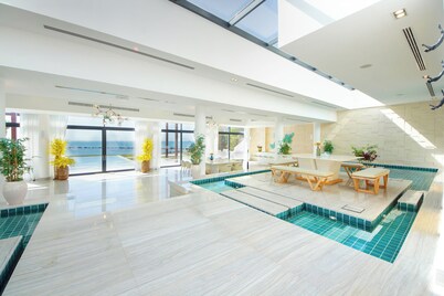 Silk Valley - Grand 6B Beachfront Villa