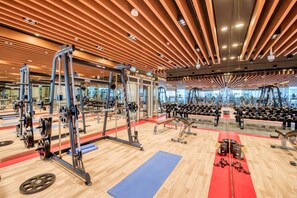 Fitness facility - Upscale 3BR Apartment in Bayz Tower, Business Bay by Deluxe Holiday Homes (Dubai)