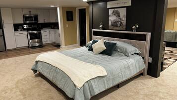 1 bedroom, iron/ironing board, free WiFi, bed sheets