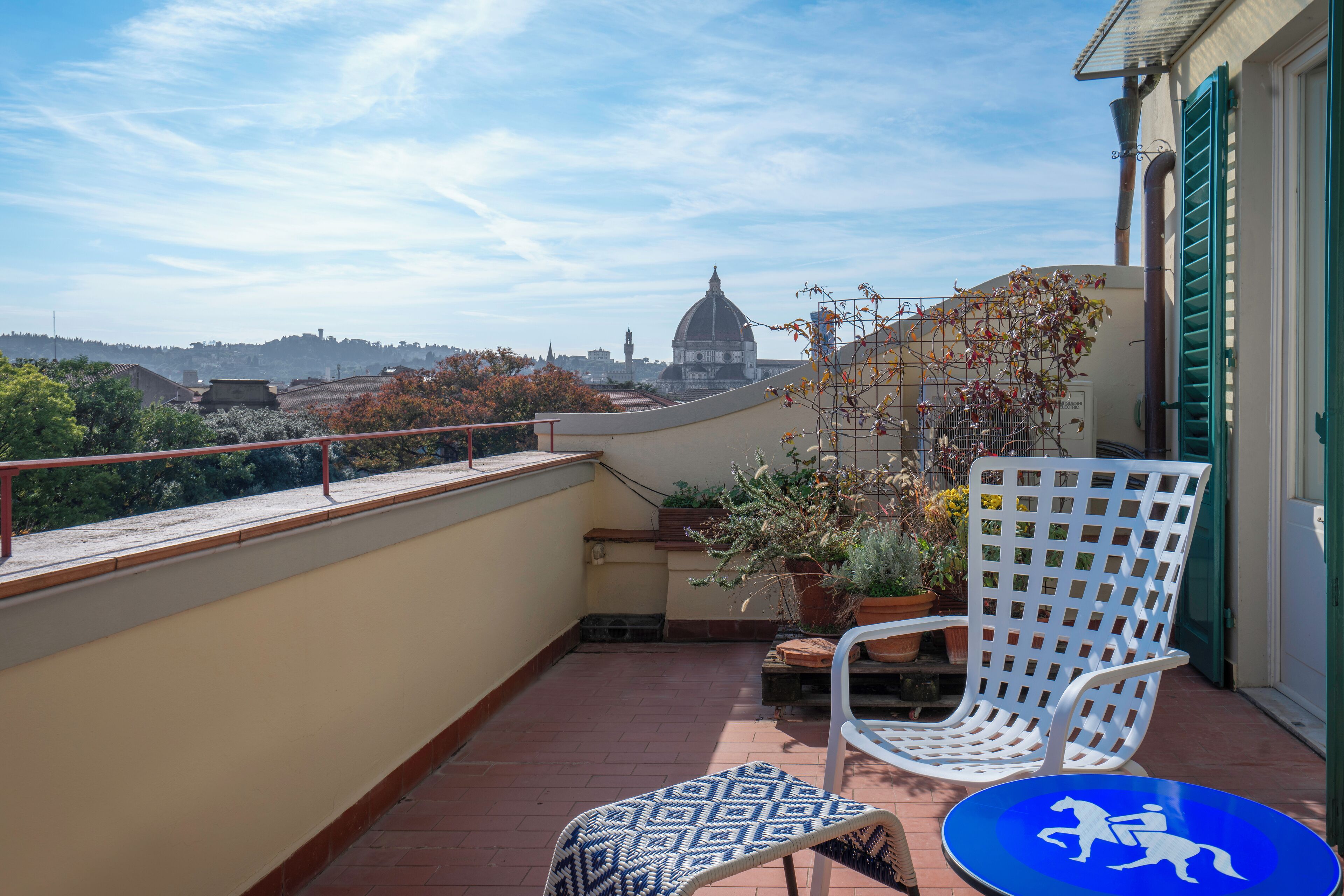 Appartamento, vista città | Balcone