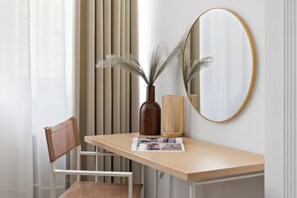 Apartament R502 | 2 slaapkamers, een strijkplank/strijkijzer, gratis wifi, beddengoed