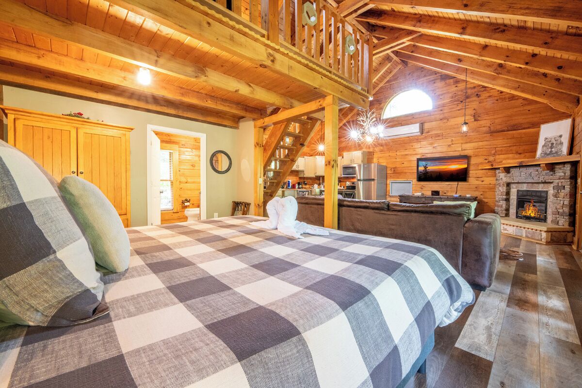 1 bedroom, desk, free WiFi, bed sheets