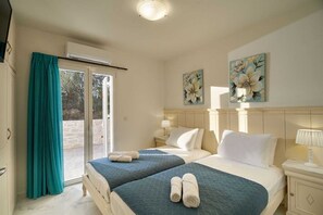 4 chambres, fer et planche à repasser, lit parapluie, Wi-Fi gratuit