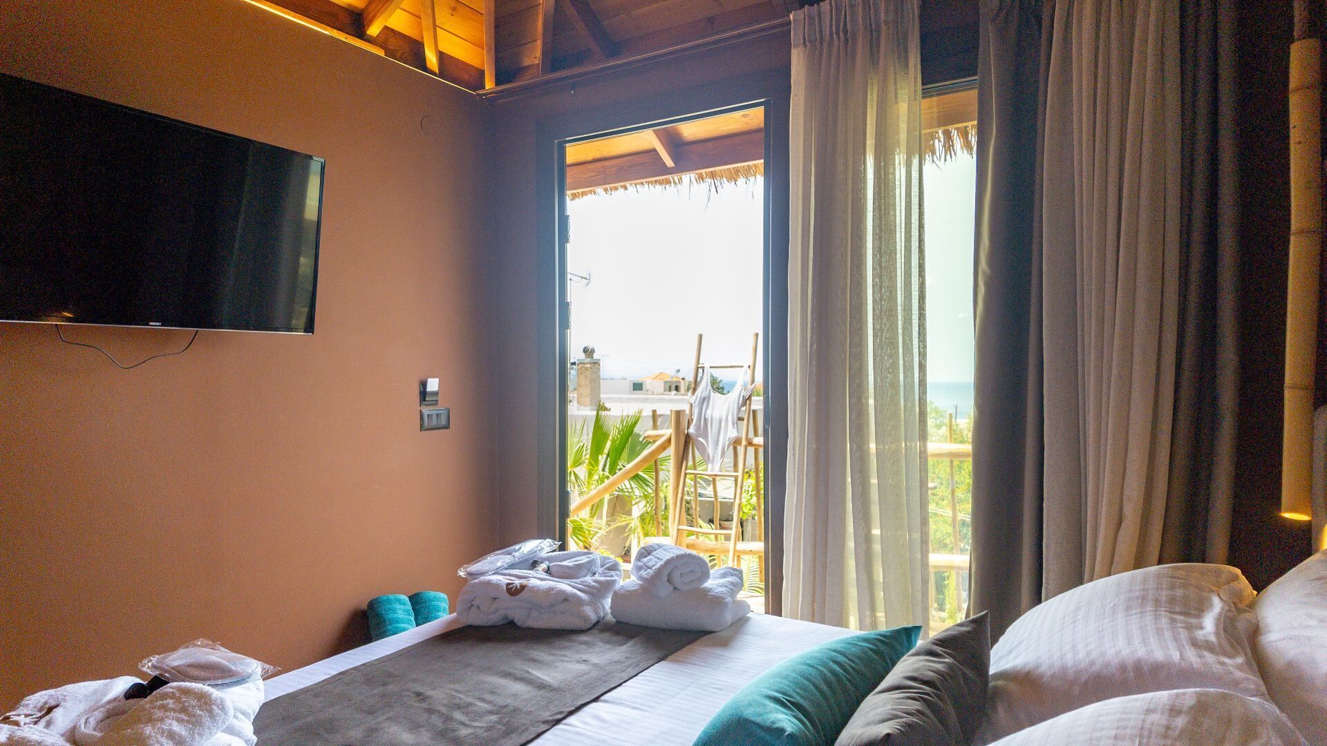 1 slaapkamer, een strijkplank/strijkijzer, gratis wifi, beddengoed