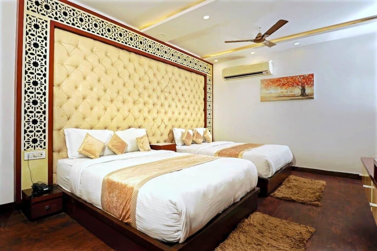 Family Twin Room, 2 Double Beds | 1 bedroom, premium bedding, in-room safe, individually furnished