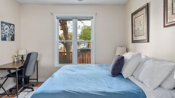 2 bedrooms, desk, iron/ironing board, travel crib