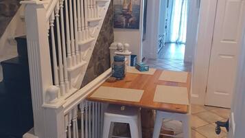 Apartment, 4 Bedrooms | Living area