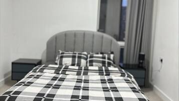 Apartment | 2 bedrooms, iron/ironing board, free WiFi, bed sheets