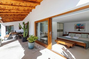 6 habitaciones, tabla de planchar con plancha y internet 