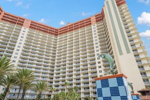 Exterior - New! Ground Floor! No Elevators Needed! Beachfront! (Panama City Beach)