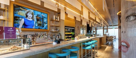 Bar (in der Unterkunft)