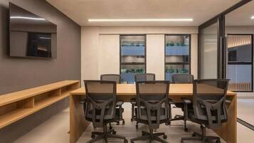Estúdio básico | Sala de reunião