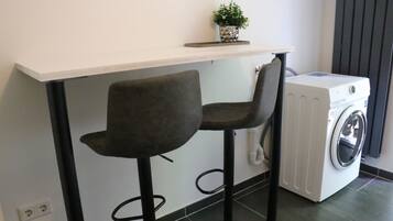 City-Apartment | Eigene Küche | Hochstuhl