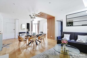 Superior Apartment | Living area