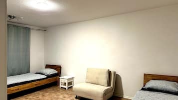 2 bedrooms, WiFi, bed sheets