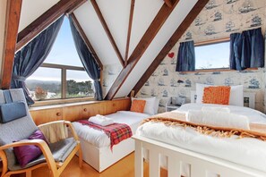 3 slaapkamers, een bureau, een strijkplank/strijkijzer, gratis wifi