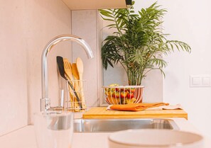 Chambre Simple Deluxe, 1 chambre, non-fumeur | Cuisine privée