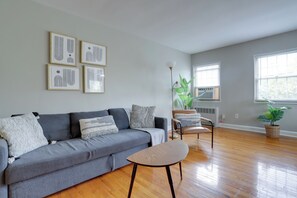 Business Apartment, 2 Bedrooms | Living area - Prime Alexandria Location Corporate Apt (Alexandria)