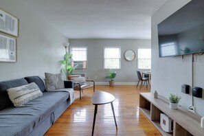 Business Apartment, 2 Bedrooms | Living area - Prime Alexandria Location Corporate Apt (Alexandria)