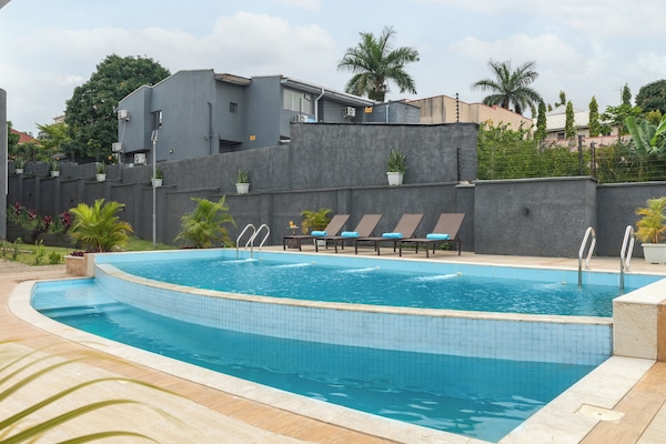 Outdoor pool, pool loungers