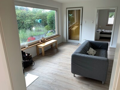 Lovingly renovated bungalow Hamburg's countryside, fully fenced plot of land