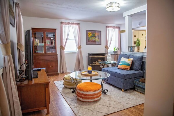 Smart TV, video games, DVD player, books