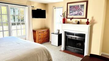 1 bedroom, iron/ironing board, free WiFi