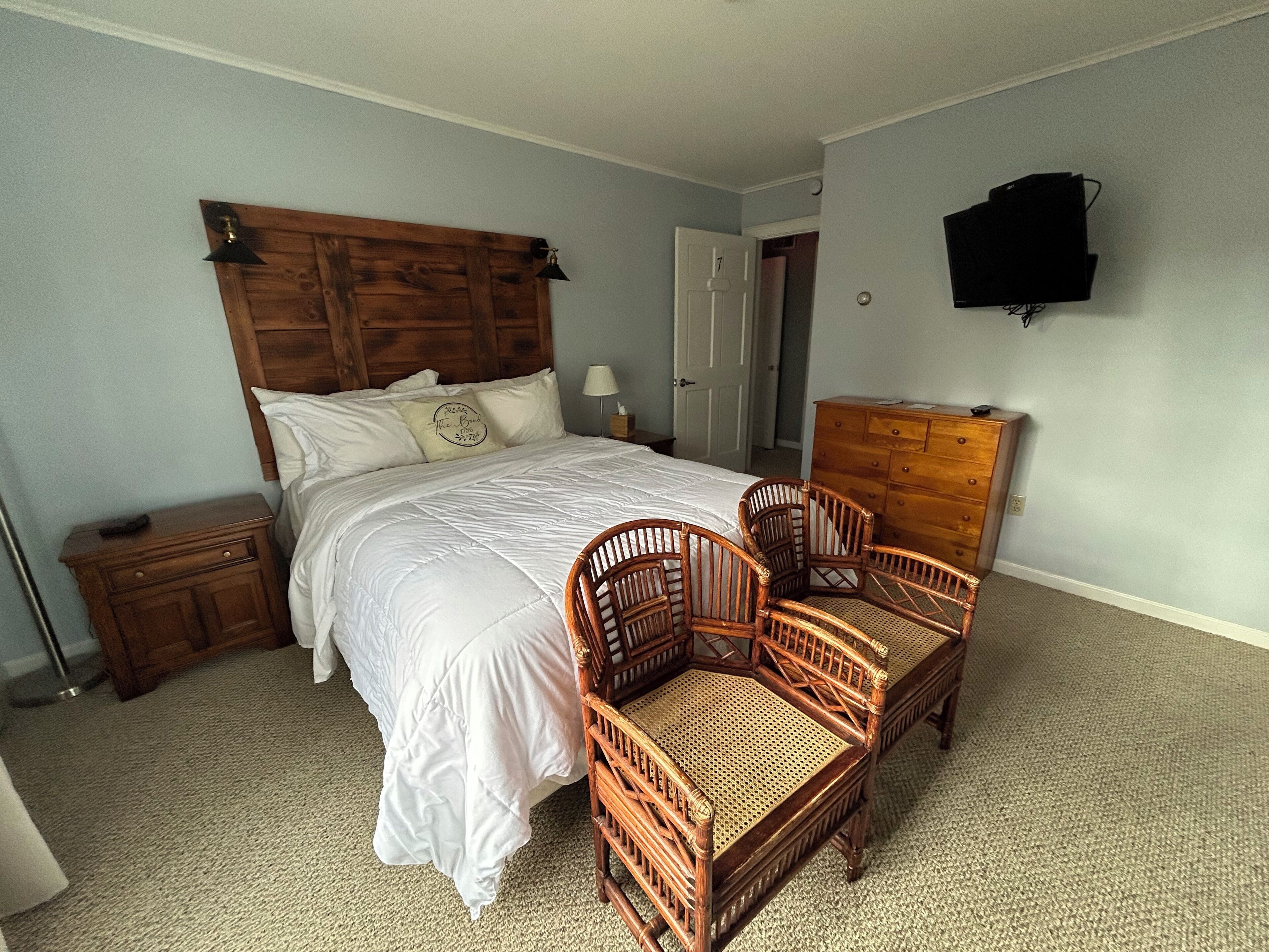 1 habitación, tabla de planchar con plancha y wifi gratis 