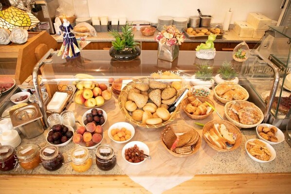 Dining - Hotel Waldhaus Lahnstein - Room 4 - Four-bed room (Lahnstein)