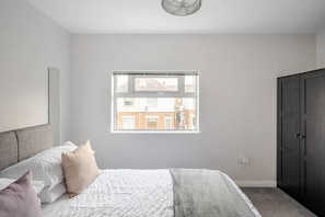 Casa | 2 camere, ferro/asse da stiro, Wi-Fi gratuito, lenzuola