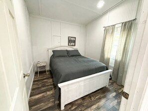 3 bedrooms, WiFi, bed sheets