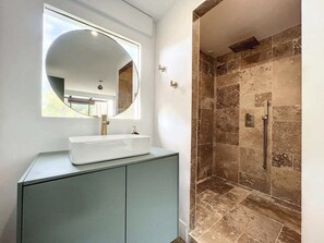 Hair dryer, towels - Spacious house 300m from the beach (Hermanville-sur-Mer)