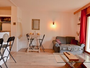 TV - Modern apartment in the Alps (Les Deux Alpes)