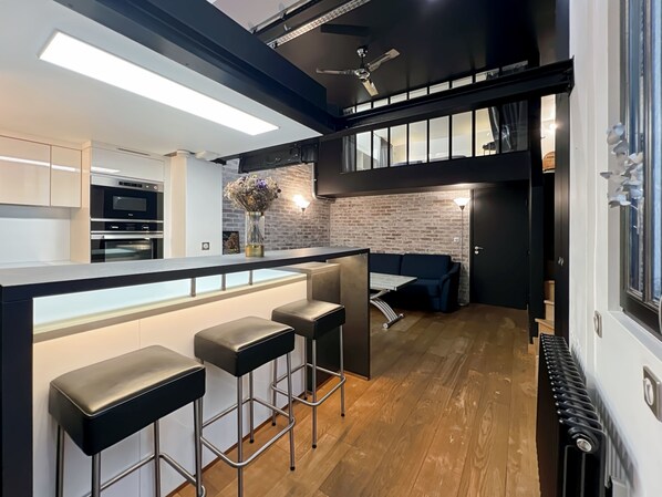 Dining - Charming atypical apartment - Gare de l'Est (Paris)