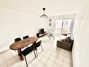 Dining - Apartment - Close to Tramway (Montpellier)