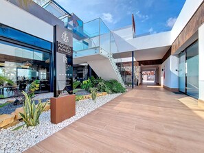 Exterior - Apartment with balcony and pool views (Torre Pacheco)