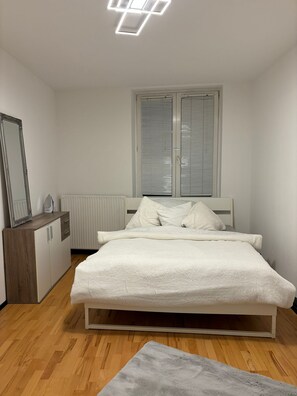 2 bedrooms, iron/ironing board, WiFi, bed sheets - TheAlpsAppart Top 1 - Charming newly renovated apartment with WiFi in Bad Ischl (Bad Ischl)