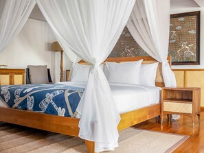 5 habitaciones, tabla de planchar con plancha, internet y ropa de cama