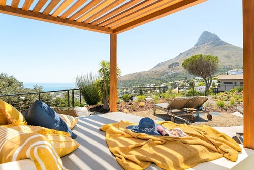 Villa Cramond - Six Bedroom Villa, Sleeps 12