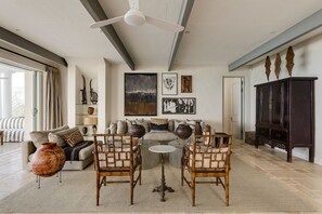 Fireplace, DVD player