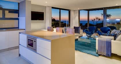 Villa Hutchinson - Five Bedroom Villa, Sleeps 10