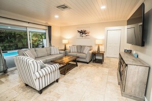 Smart TV, fireplace, video games