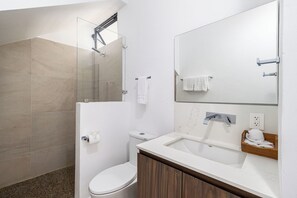 Shower, towels