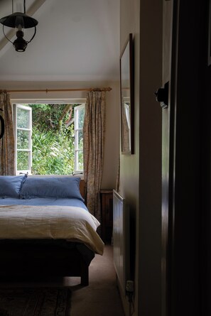 5 多间卧室、熨斗/熨衣板、WiFi、床单