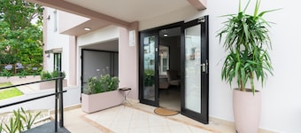 Urban Hotel