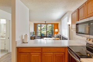 Interior - Amazing Stay - 2 Bed Maui Condo! (Lahaina)